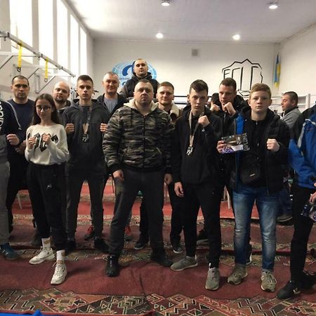 Hostel -Hotel Granat Rivne City Bagian luar foto